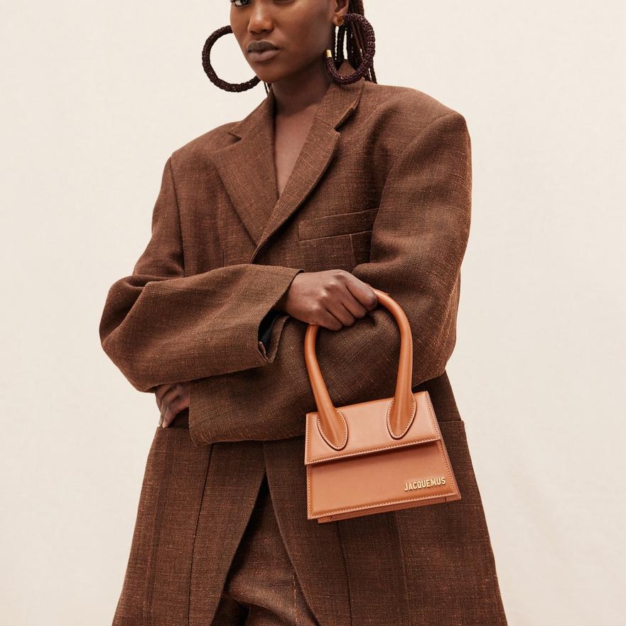 Jacquemus Le Chiquito Moyen Leather Handbag - Image 5