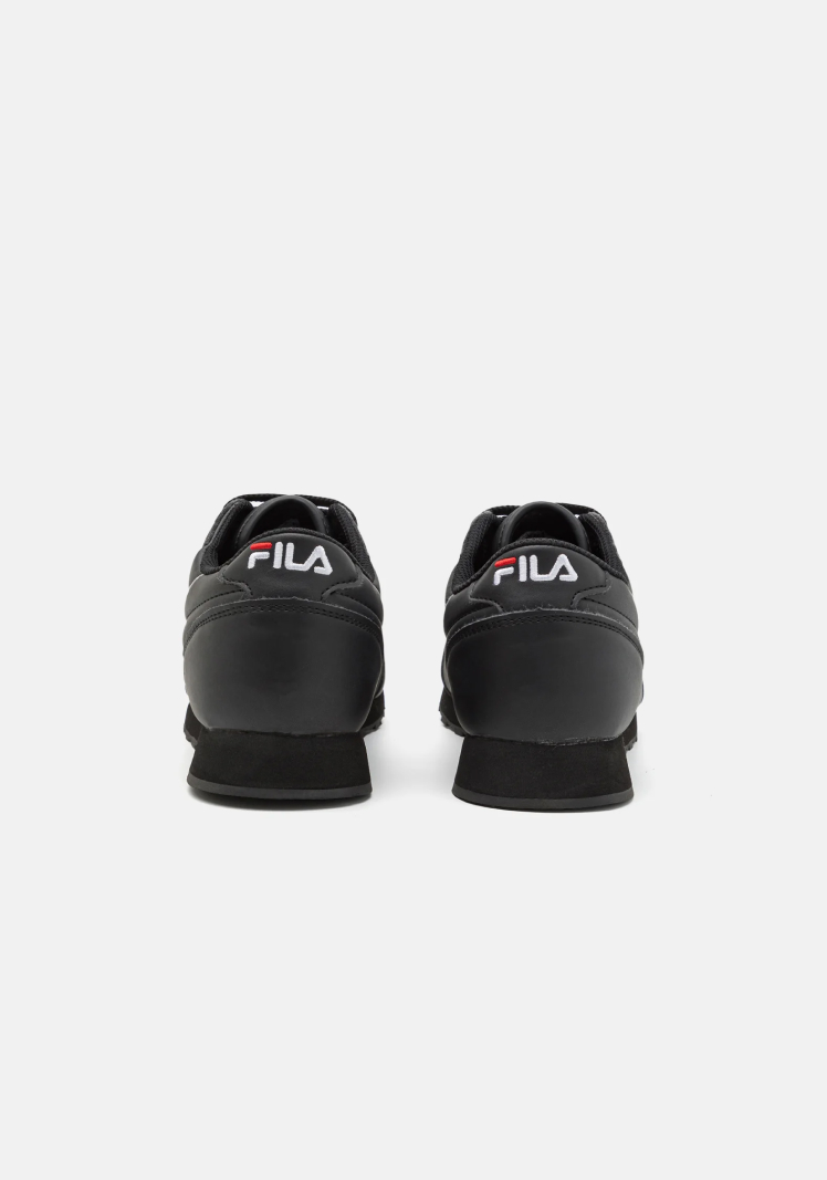 Fila Black Sports Sneakers with Bold Contrast Details and Logo - Image 4