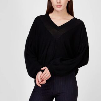 Pinko Women's Black V-Neck Wool Knitwear