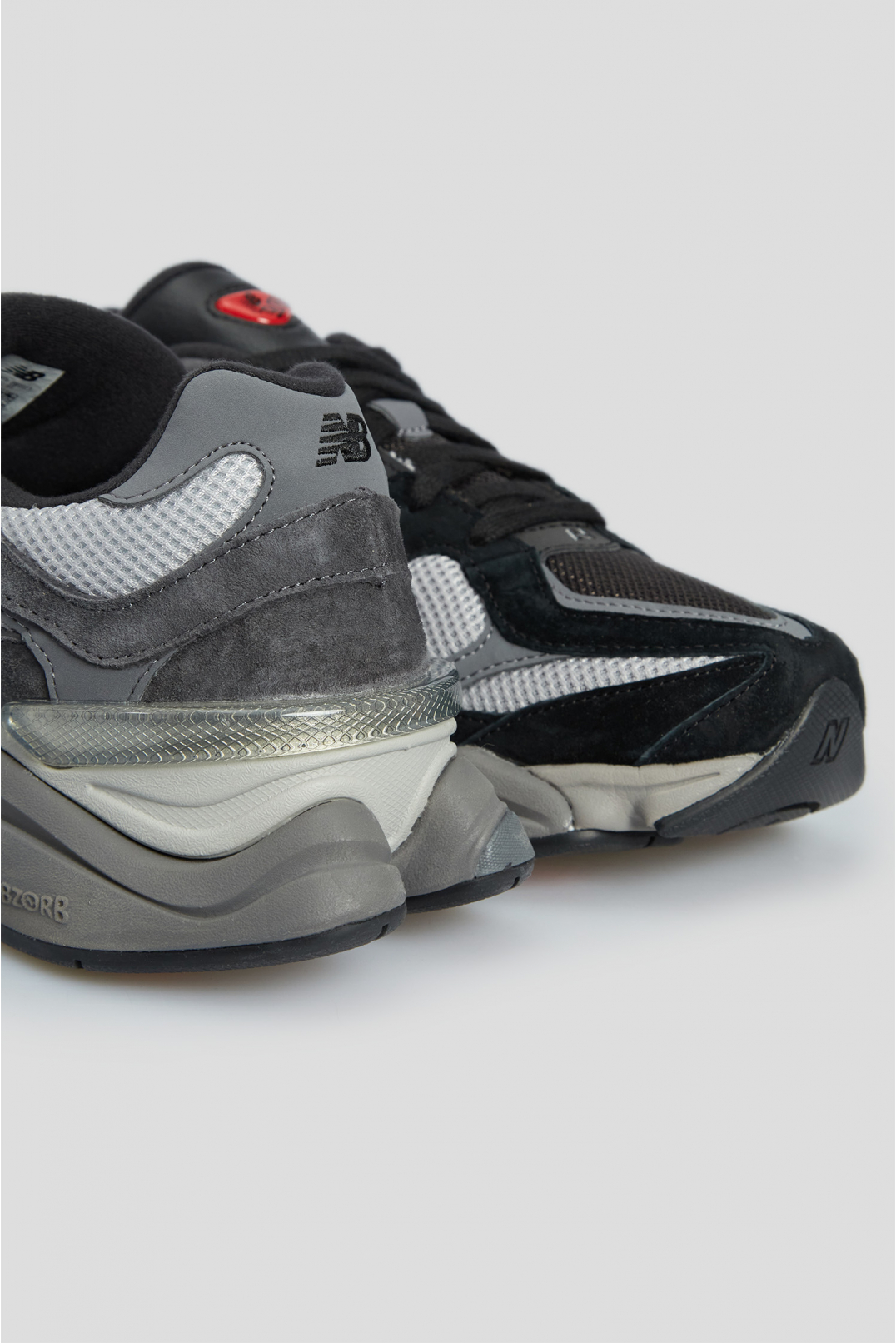 New Balance 9060 Grey Sneakers - Image 5