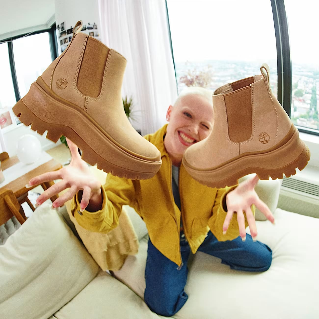 Timberland Women's Beige Suede Boots - Image 4