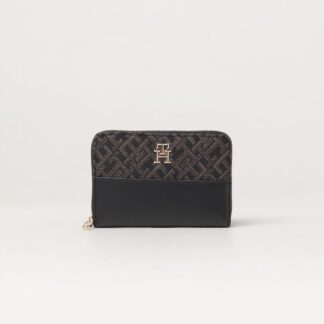 Tommy Hilfiger Women’s Black Printed Zip Wallet