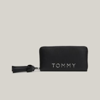 Tommy Hilfiger Women's Black Zip Wallet for Fall/Winter