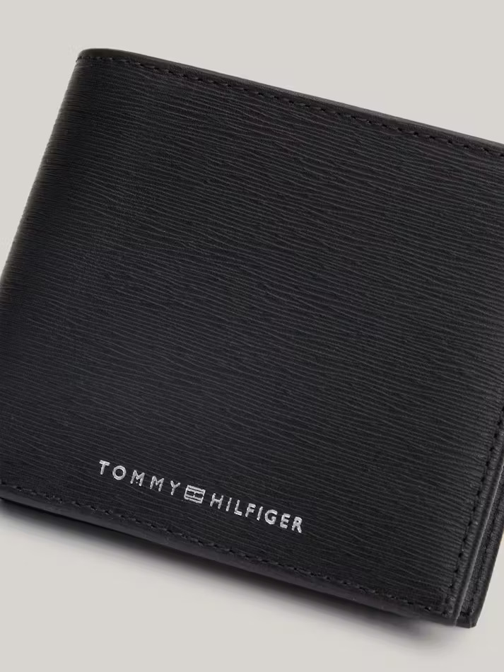 Tommy Hilfiger Men's Leather Wallet - Image 5