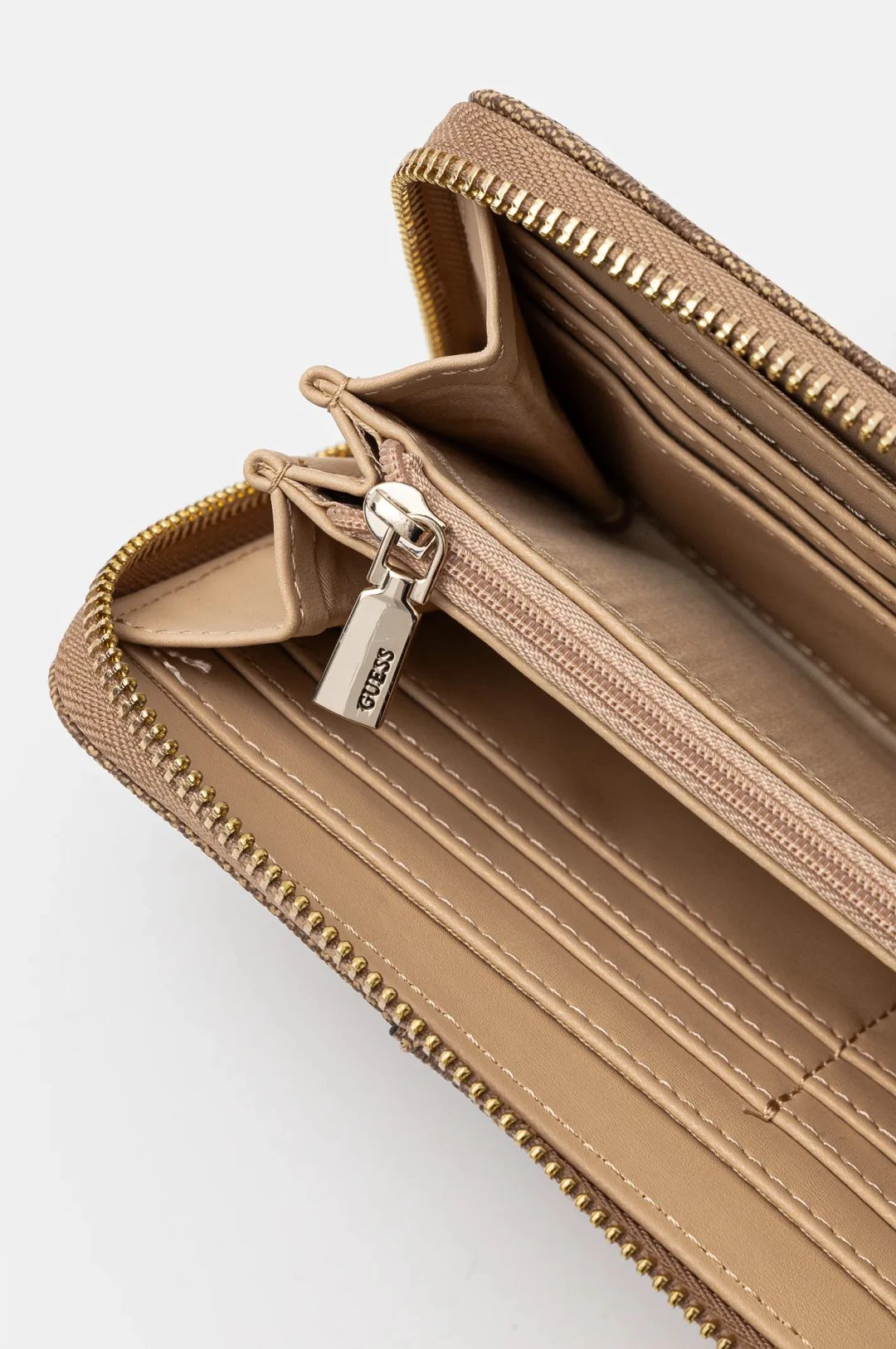 Guess Women's Black Large Printed Wallet - Image 3