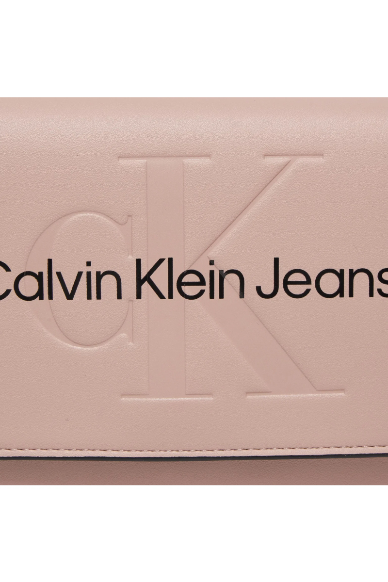 Calvin Klein Jeans Women's Pink Shoulder Bag with Clip Fastening - Image 5