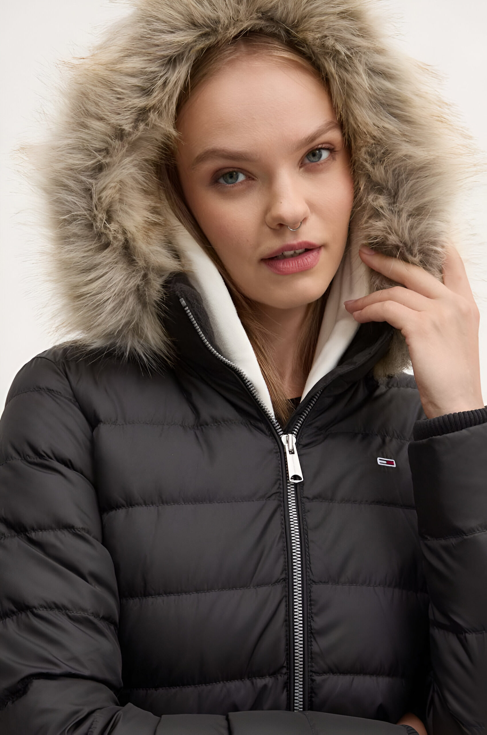 Tommy Hilfiger Women's Hooded Black Jacket - Image 5