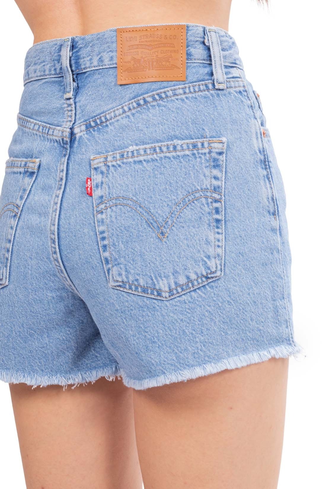 Levi's Women's Frayed Hem Denim Shorts - Image 4