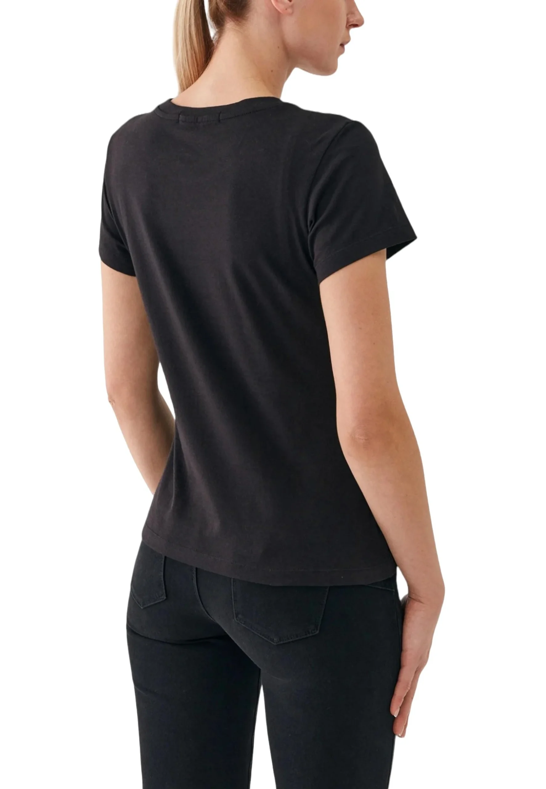 Calvin Klein Jeans Women’s White and Black Plain T-Shirt - Image 7