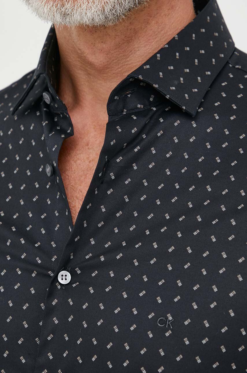 Calvin Klein Men's Classic Long-Sleeve Shirt - Image 4